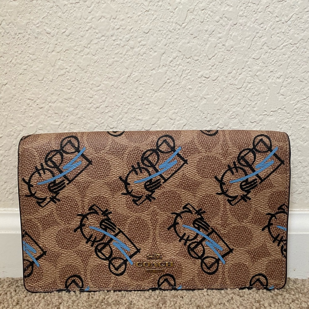 Hayden Foldover Clutch With Abstract Horse - Picture 2 of 6